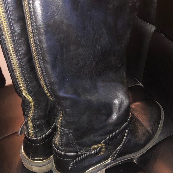 Boots - Picture 2 of 3